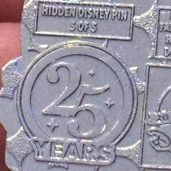 Disney Parks 25 Years of Pin Trading Cheshire Cat Pin - Alice in Wonderland - Picture 5 of 6